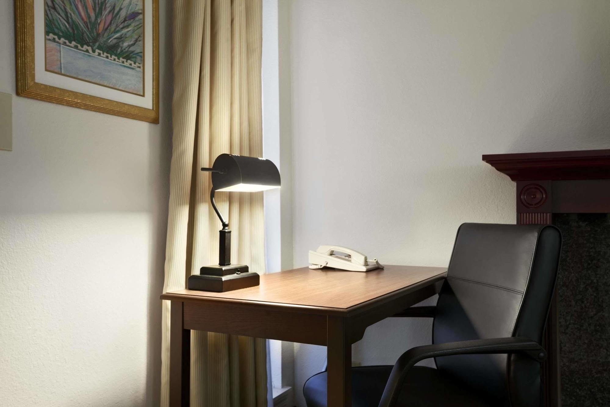 Hawthorn Suites Of Troy Kültér fotó